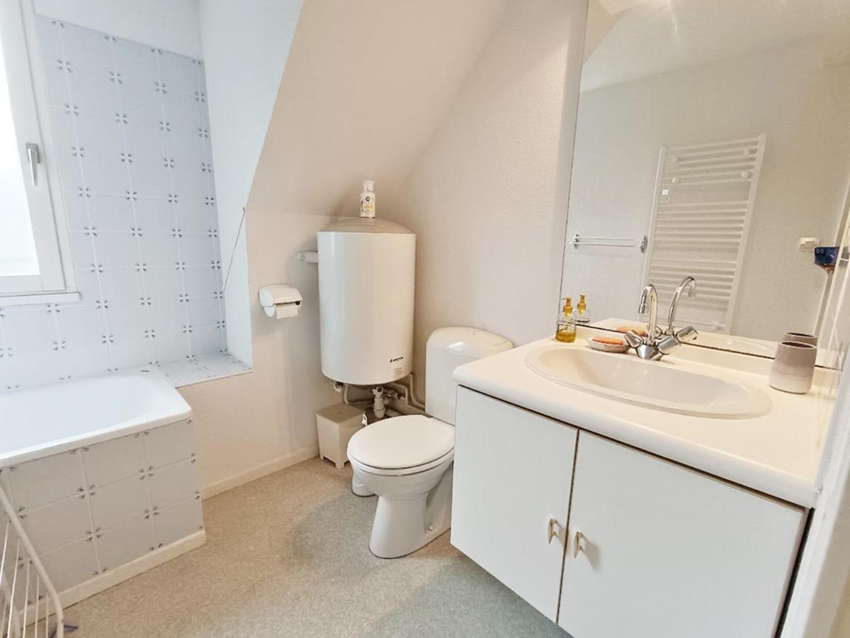 Chez Charlotte, T3 Duplex, Vue Montagne, Parking Gratuit, Ascenseur, 4 Personnes Apartment Bagneres-de-Luchon Luaran gambar