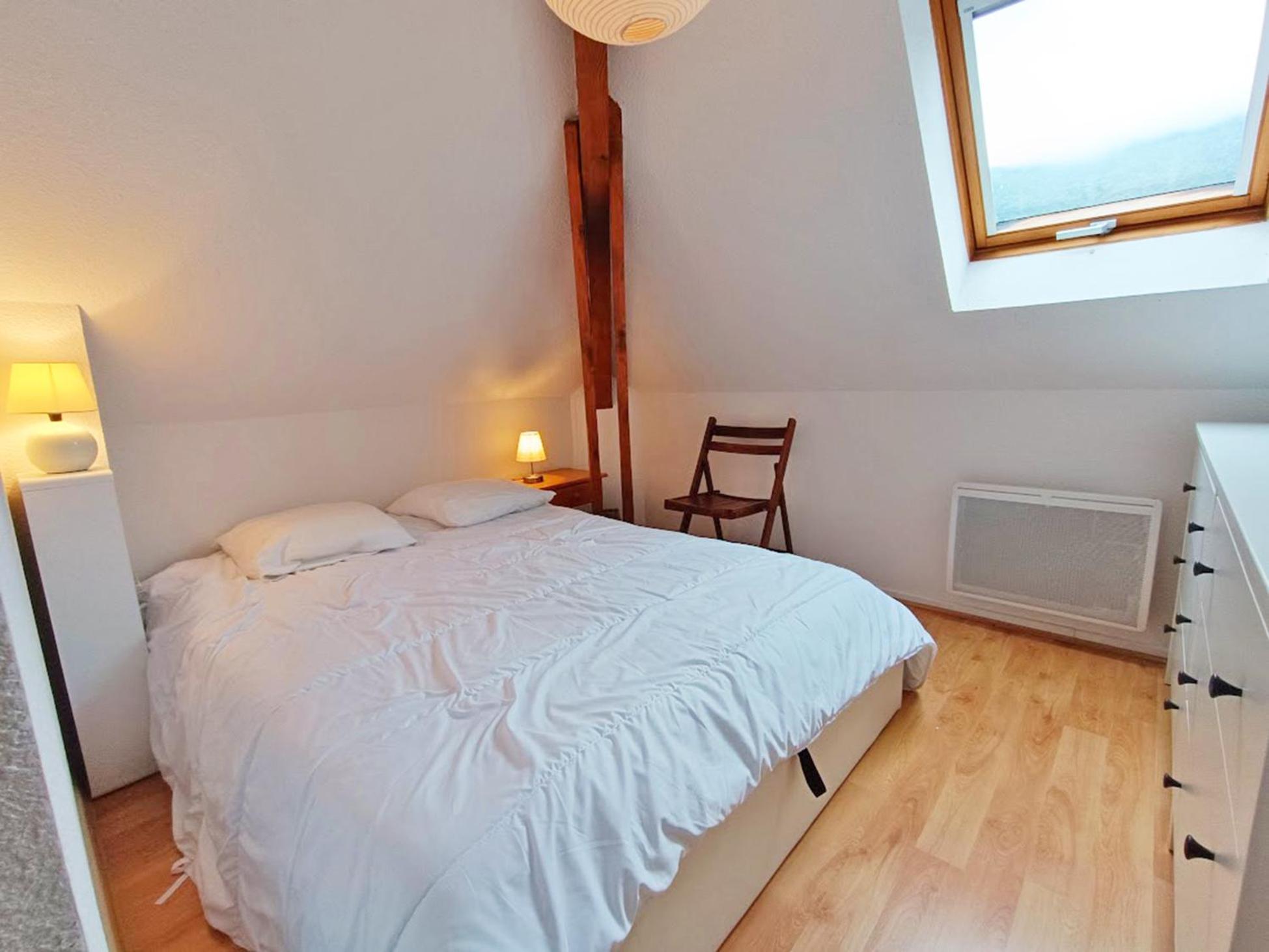 Chez Charlotte, T3 Duplex, Vue Montagne, Parking Gratuit, Ascenseur, 4 Personnes Apartment Bagneres-de-Luchon Luaran gambar