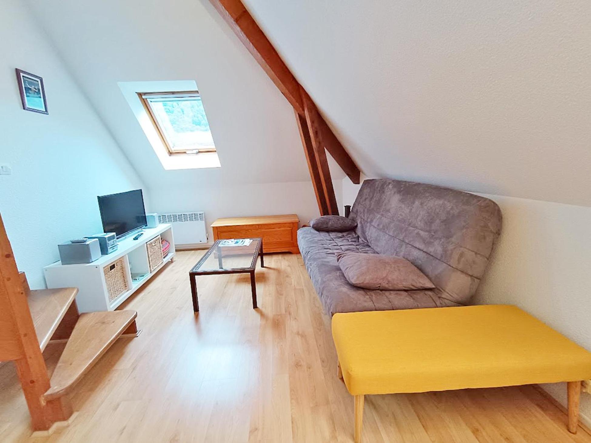 Chez Charlotte, T3 Duplex, Vue Montagne, Parking Gratuit, Ascenseur, 4 Personnes Apartment Bagneres-de-Luchon Luaran gambar
